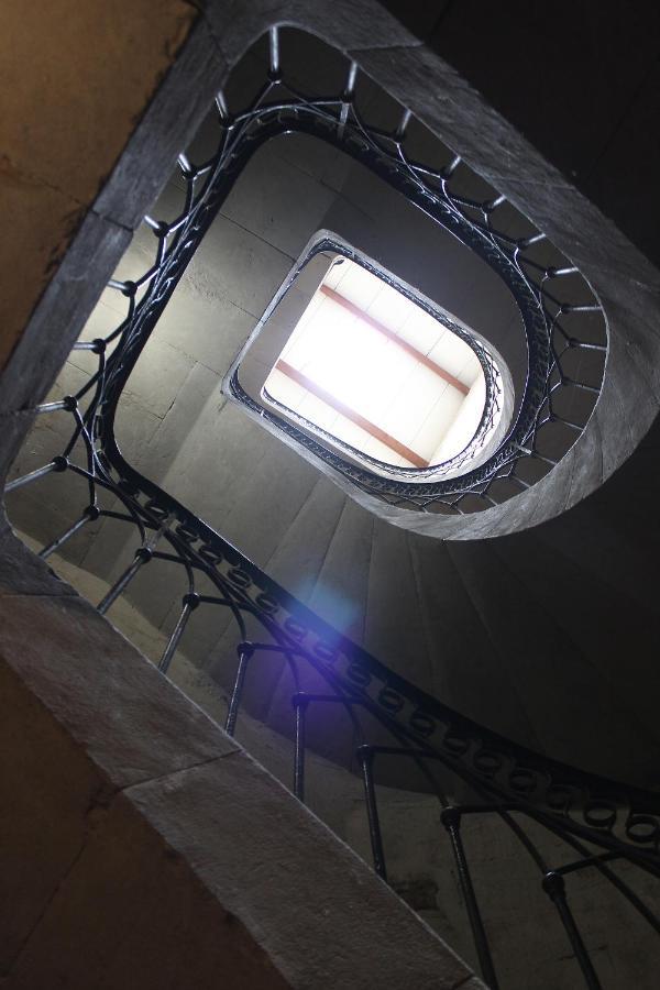 ART&HISTOIRE - Agréable studio rénové - Centre Uzès, Pont du Gard Esterno foto